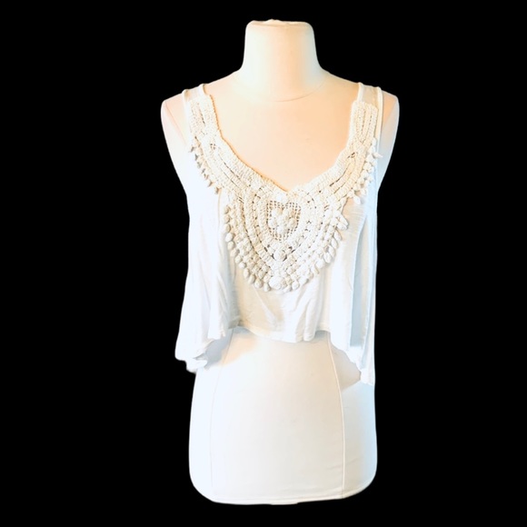 White Flowy Crop Top Crochet Lace - Picture 6 of 13